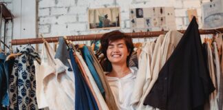 Armadio capsula: crea il tuo per liberare spazio e mente Armadio Capsula: Crea il Tuo per Liberare Spazio e Mente